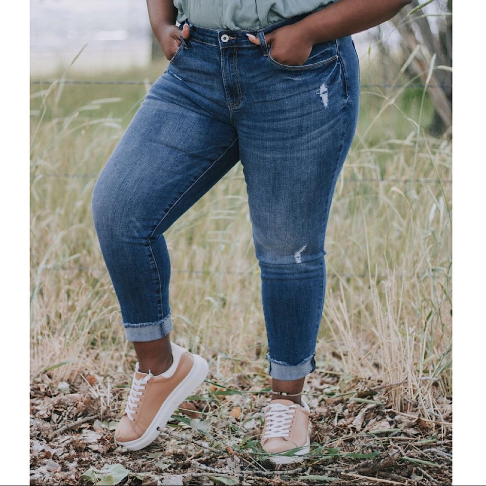 Dark Frayed Skinny Jeans